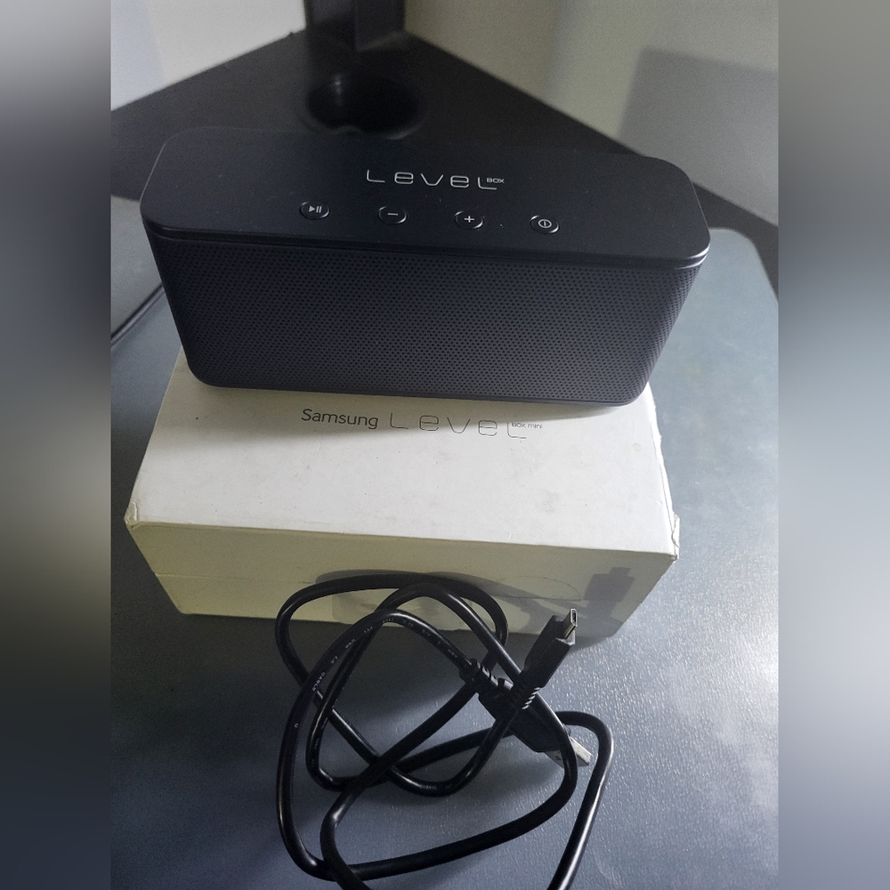 SAMSUNG Level  Box Wireless bluetooth mini EO-SG900 -Navy Blue